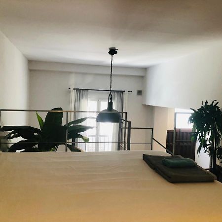 Lujoso Loft A 2Min A Pie Del Casco Historico Apartment Seville Exterior photo