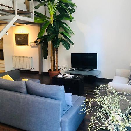 Lujoso Loft A 2Min A Pie Del Casco Historico Apartment Seville Exterior photo