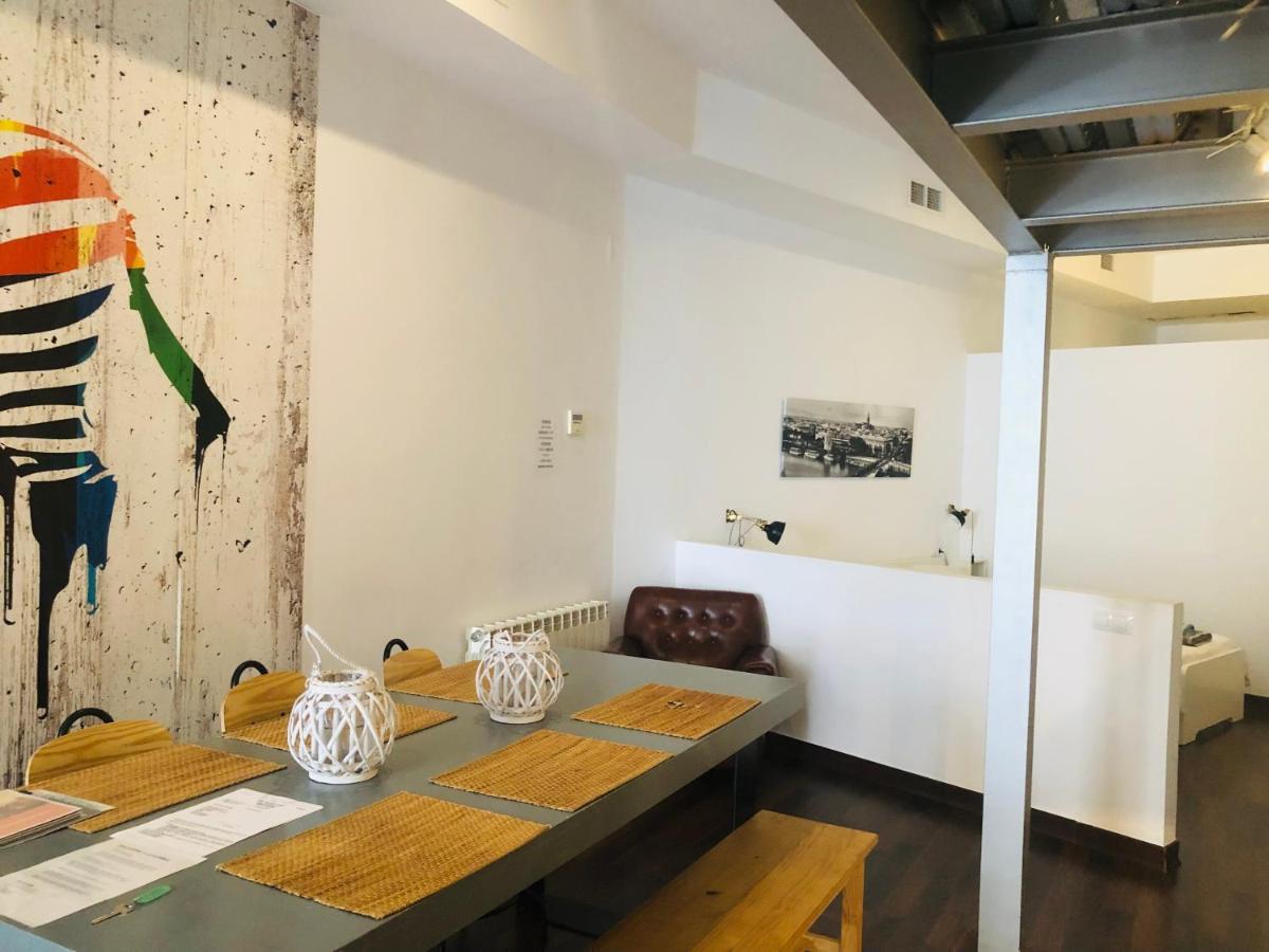 Lujoso Loft A 2Min A Pie Del Casco Historico Apartment Seville Exterior photo