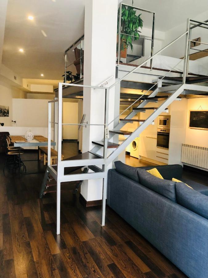 Lujoso Loft A 2Min A Pie Del Casco Historico Apartment Seville Exterior photo