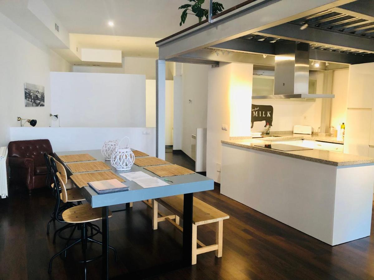 Lujoso Loft A 2Min A Pie Del Casco Historico Apartment Seville Exterior photo