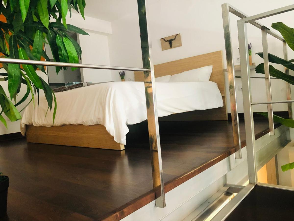 Lujoso Loft A 2Min A Pie Del Casco Historico Apartment Seville Exterior photo