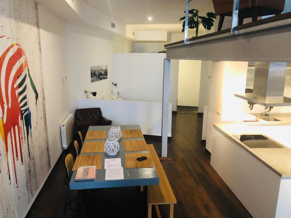 Lujoso Loft A 2Min A Pie Del Casco Historico Apartment Seville Exterior photo